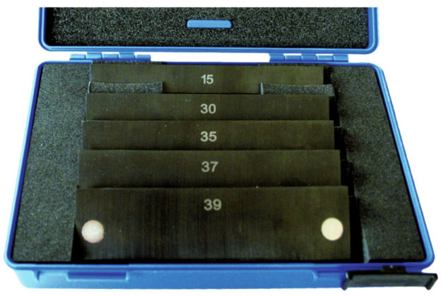 Jeux de 5 cales parallèles magnétiques - Coffret en plastique - picture - file